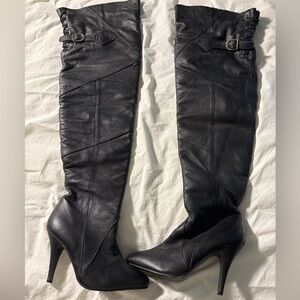 Women’s leather thigh high boots. Worn once.